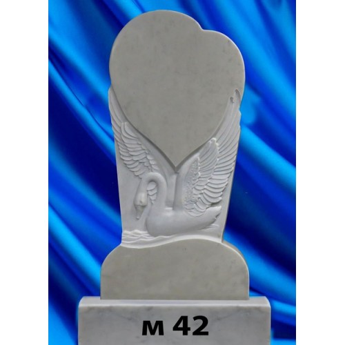 Памятник из мрамора M-42